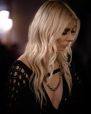 Taylor Momsen OnlyFans Leaked Free Thumbnail Picture - #XPbKd7q4ZS