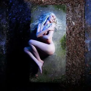 Taylor Momsen Thumbnail Picture