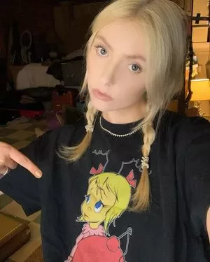 Taylor Momsen OnlyFans Leaked Free Thumbnail Picture - #dB1QqJLrat