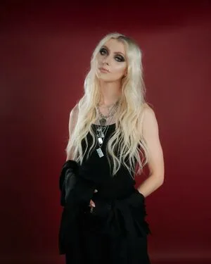 Taylor Momsen OnlyFans Leaked Free Thumbnail Picture - #dRX0MDuAgG