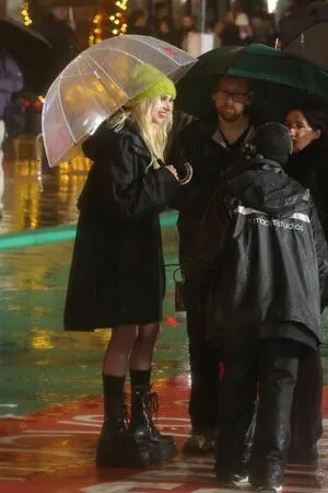 Taylor Momsen OnlyFans Leaked Free Thumbnail Picture - #db1eGZzT32