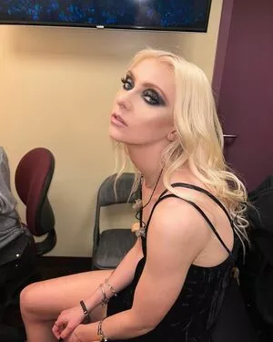 Taylor Momsen OnlyFans Leaked Free Thumbnail Picture - #fmcOK3mYnh