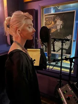 Taylor Momsen OnlyFans Leaked Free Thumbnail Picture - #kCYAxAb2a9