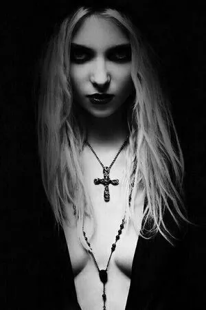Taylor Momsen OnlyFans Leaked Free Thumbnail Picture - #lMRJcwdDrb