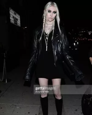 Taylor Momsen OnlyFans Leaked Free Thumbnail Picture - #lk1GC4rLll