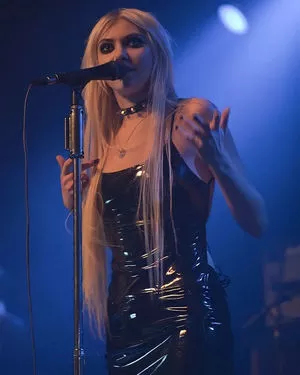 Taylor Momsen OnlyFans Leaked Free Thumbnail Picture - #oIklmqpmB2