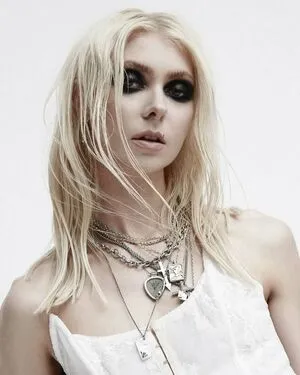 Taylor Momsen OnlyFans Leaked Free Thumbnail Picture - #rCBejFMlsr