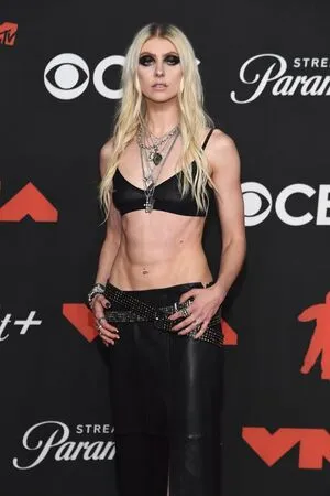 Taylor Momsen OnlyFans Leaked Free Thumbnail Picture - #sPixXgCX1D