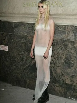 Taylor Momsen OnlyFans Leaked Free Thumbnail Picture - #uU2fObU7XX