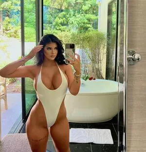 Taylor Nicole Chambers OnlyFans Leaked Free Thumbnail Picture - #L9tsOZnAI6