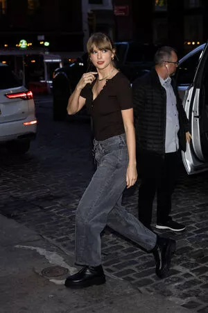 Taylor Swift OnlyFans Leaked Free Thumbnail Picture - #0Q8X7DWf8w