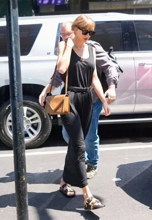 Taylor Swift OnlyFans Leaked Free Thumbnail Picture - #1nQQ3qHhx3