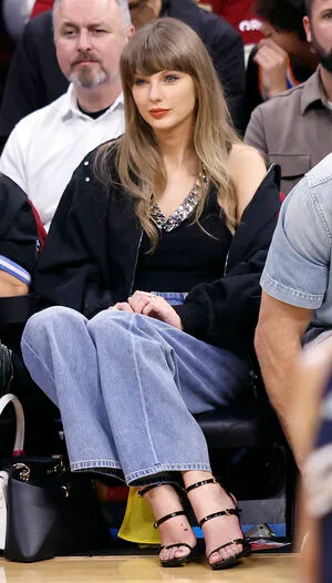 Taylor Swift OnlyFans Leaked Free Thumbnail Picture - #5qKeSeVFrt