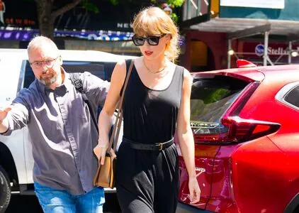 Taylor Swift OnlyFans Leaked Free Thumbnail Picture - #7IsSDak3jA