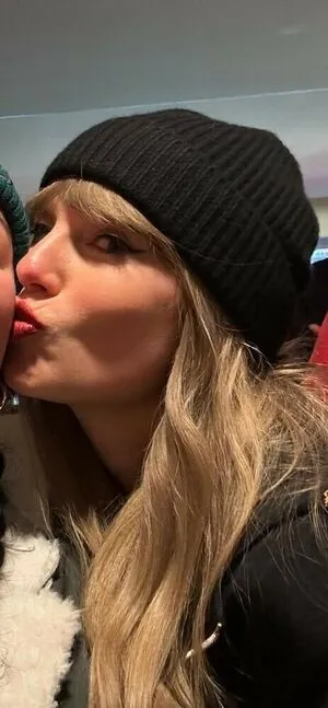 Taylor Swift OnlyFans Leaked Free Thumbnail Picture - #8ek4PWj7aD