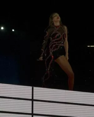 Taylor Swift OnlyFans Leaked Free Thumbnail Picture - #8x4UUFrACx