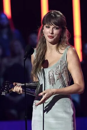 Taylor Swift OnlyFans Leaked Free Thumbnail Picture - #9T6a0Y0UaO