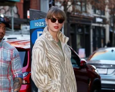 Taylor Swift OnlyFans Leaked Free Thumbnail Picture - #B7YyCSi6Qe