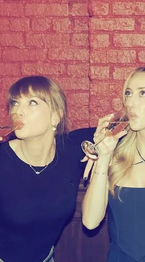 Taylor Swift OnlyFans Leaked Free Thumbnail Picture - #CJPyUONmgi