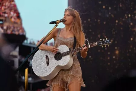 Taylor Swift OnlyFans Leaked Free Thumbnail Picture - #CJzUuYgnMt