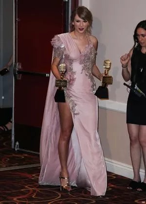 Taylor Swift OnlyFans Leaked Free Thumbnail Picture - #CLzVpuygmJ