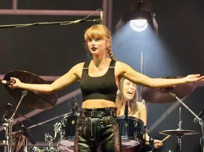 Taylor Swift OnlyFans Leaked Free Thumbnail Picture - #LLLQiACepU