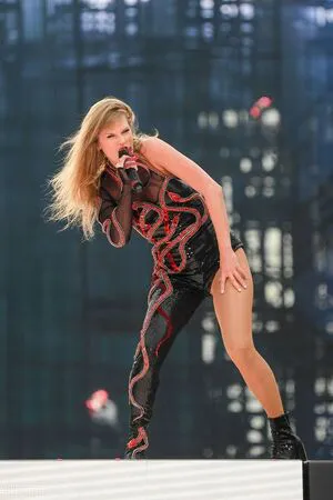 Taylor Swift OnlyFans Leaked Free Thumbnail Picture - #LeAYEK4wH1
