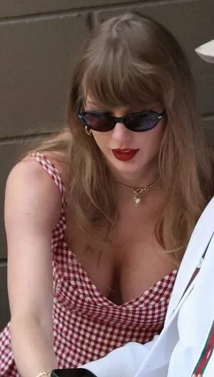 Taylor Swift OnlyFans Leaked Free Thumbnail Picture - #N07HxlkKxZ