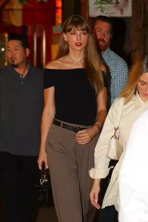Taylor Swift OnlyFans Leaked Free Thumbnail Picture - #NWD9EIxGn6