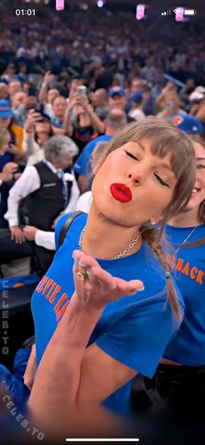 Taylor Swift OnlyFans Leaked Free Thumbnail Picture - #RoiFlpma1P