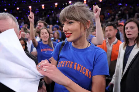 Taylor Swift OnlyFans Leaked Free Thumbnail Picture - #SEdkVvw53u