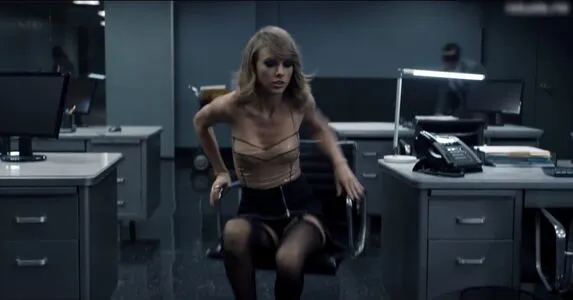 Taylor Swift OnlyFans Leaked Free Thumbnail Picture - #SFSH994UT4