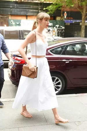 Taylor Swift OnlyFans Leaked Free Thumbnail Picture - #SrqVsElU5s