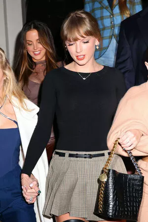 Taylor Swift OnlyFans Leaked Free Thumbnail Picture - #Ss2d8Nzq2A