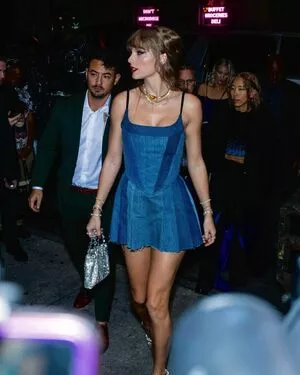 Taylor Swift OnlyFans Leaked Free Thumbnail Picture - #VpOydBOrsd