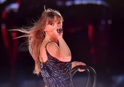 Taylor Swift OnlyFans Leaked Free Thumbnail Picture - #YIhdvrn9ex