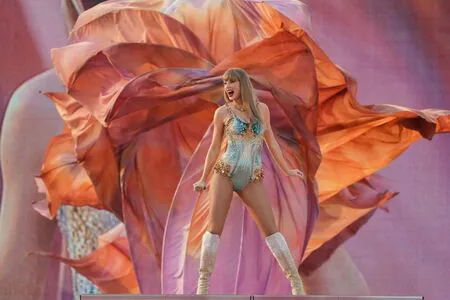 Taylor Swift OnlyFans Leaked Free Thumbnail Picture - #ZbWwXGIpv9
