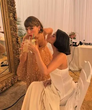 Taylor Swift OnlyFans Leaked Free Thumbnail Picture - #ZlMSMh4DwB