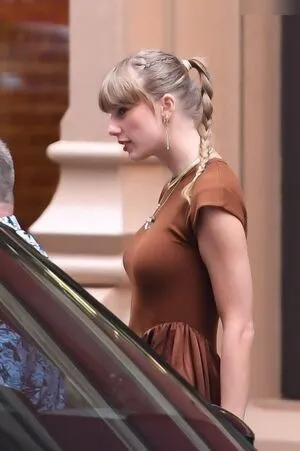Taylor Swift OnlyFans Leaked Free Thumbnail Picture - #at9leVhdSC