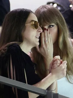 Taylor Swift OnlyFans Leaked Free Thumbnail Picture - #b1E0Hdt2fC