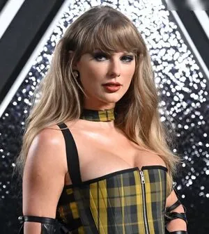 Taylor Swift OnlyFans Leaked Free Thumbnail Picture - #b5ocp1j5sS