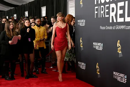 Taylor Swift OnlyFans Leaked Free Thumbnail Picture - #cCZ3r5ziIs