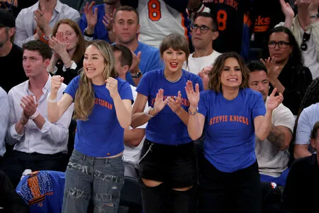 Taylor Swift OnlyFans Leaked Free Thumbnail Picture - #cPDUNgQEgb