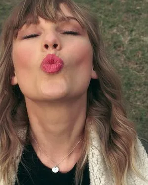 Taylor Swift OnlyFans Leaked Free Thumbnail Picture - #cqxQzcTSEQ
