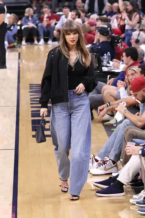 Taylor Swift OnlyFans Leaked Free Thumbnail Picture - #foikrYlYS2