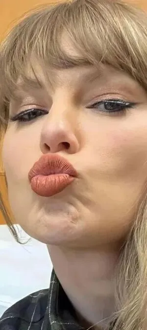 Taylor Swift OnlyFans Leaked Free Thumbnail Picture - #gV80dsQxkx