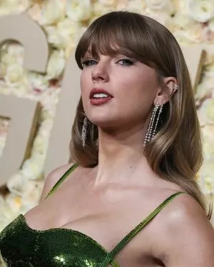 Taylor Swift OnlyFans Leaked Free Thumbnail Picture - #i6adADmkfj
