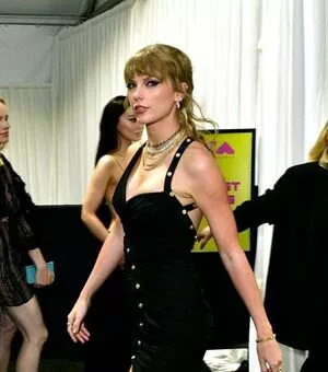 Taylor Swift OnlyFans Leaked Free Thumbnail Picture - #jjyBOnIruA