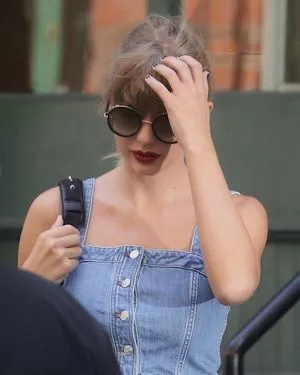 Taylor Swift OnlyFans Leaked Free Thumbnail Picture - #mv8DzQ5CEC