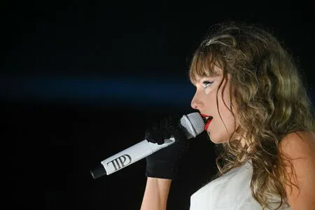 Taylor Swift OnlyFans Leaked Free Thumbnail Picture - #s6GKsLlkHb